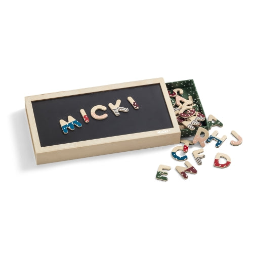 MICKI Senses Magnetbokstäver + Låda