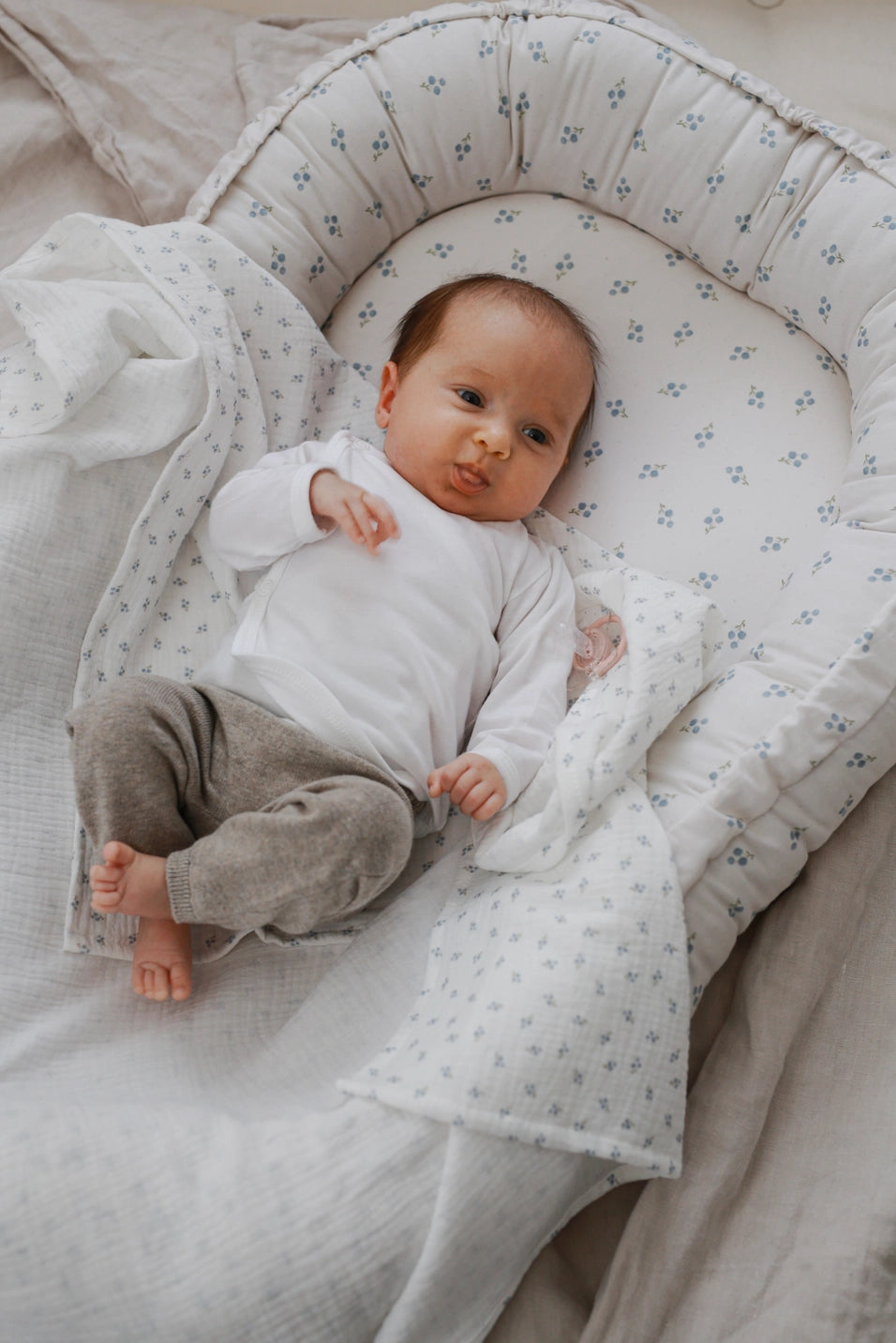 Babyly Babynest Förgatmigej Blå Blommor