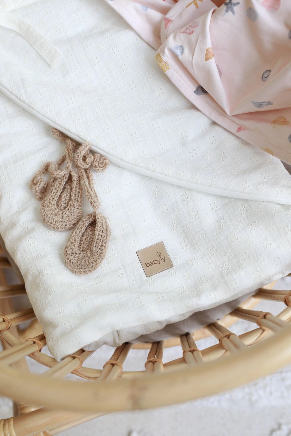 Babyly Sovpåse/ Wrap Broderad Ecru Linne