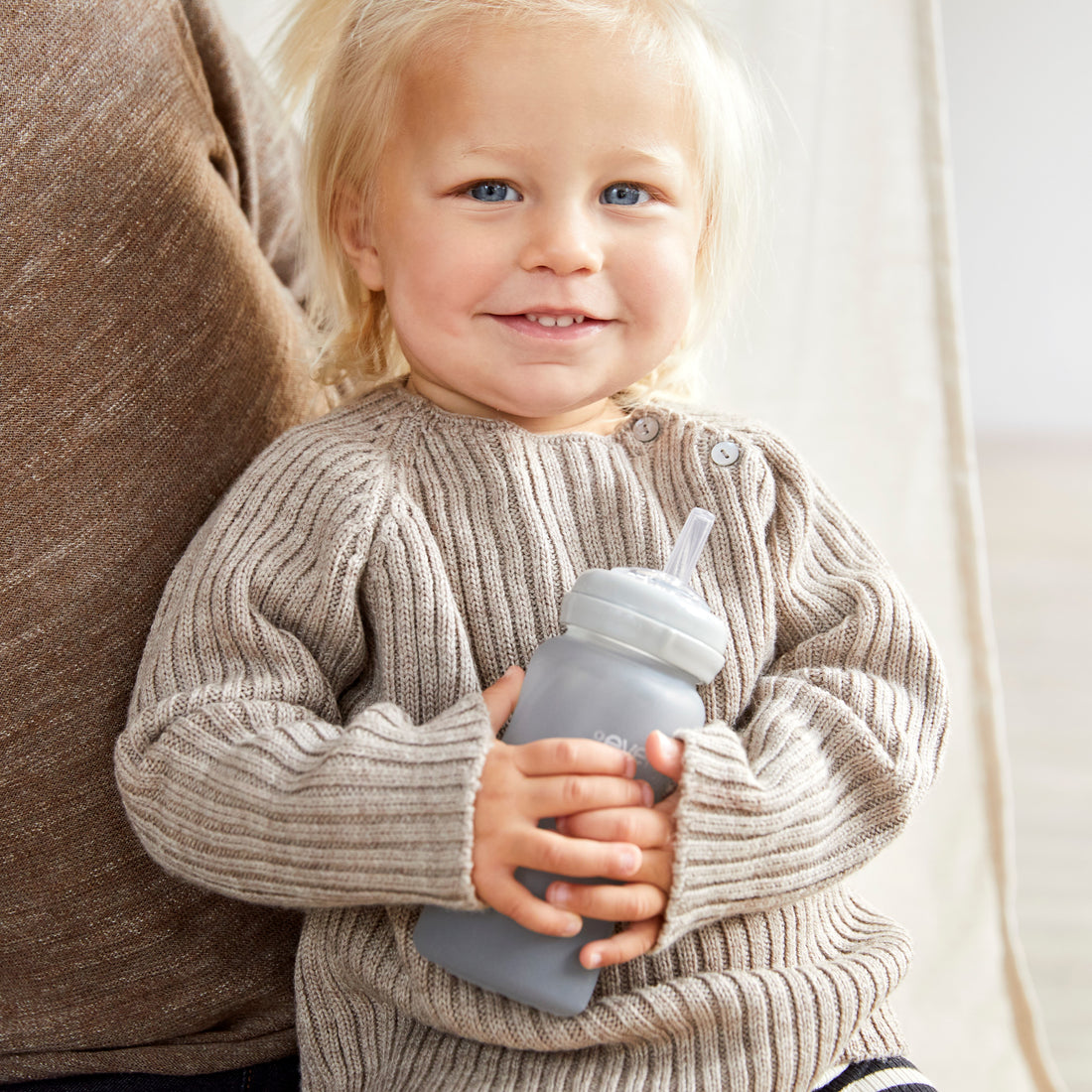 Everyday Baby Sugrörsflaska I Glas Healthy+ Quiet Gray 240 ml 1-pack