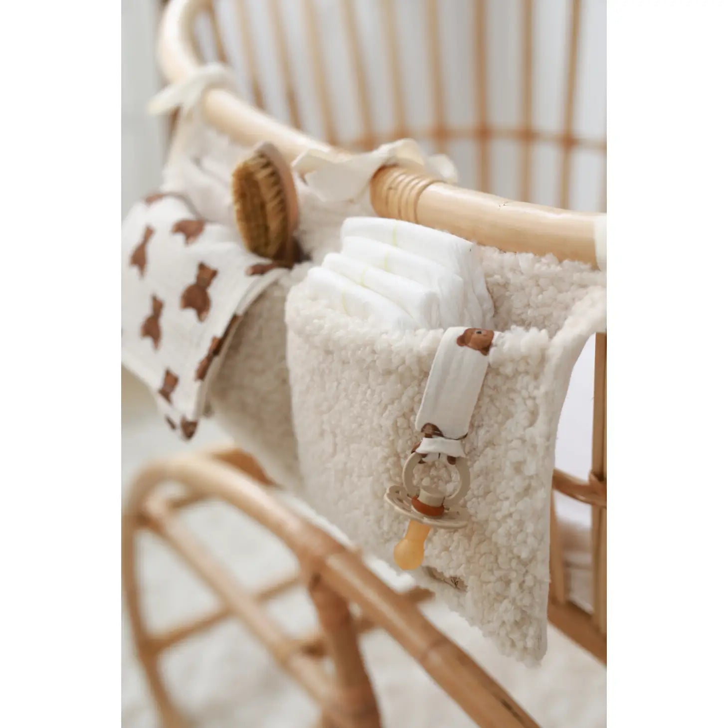 Babyly Baby Crib Organizer Teddy Cream